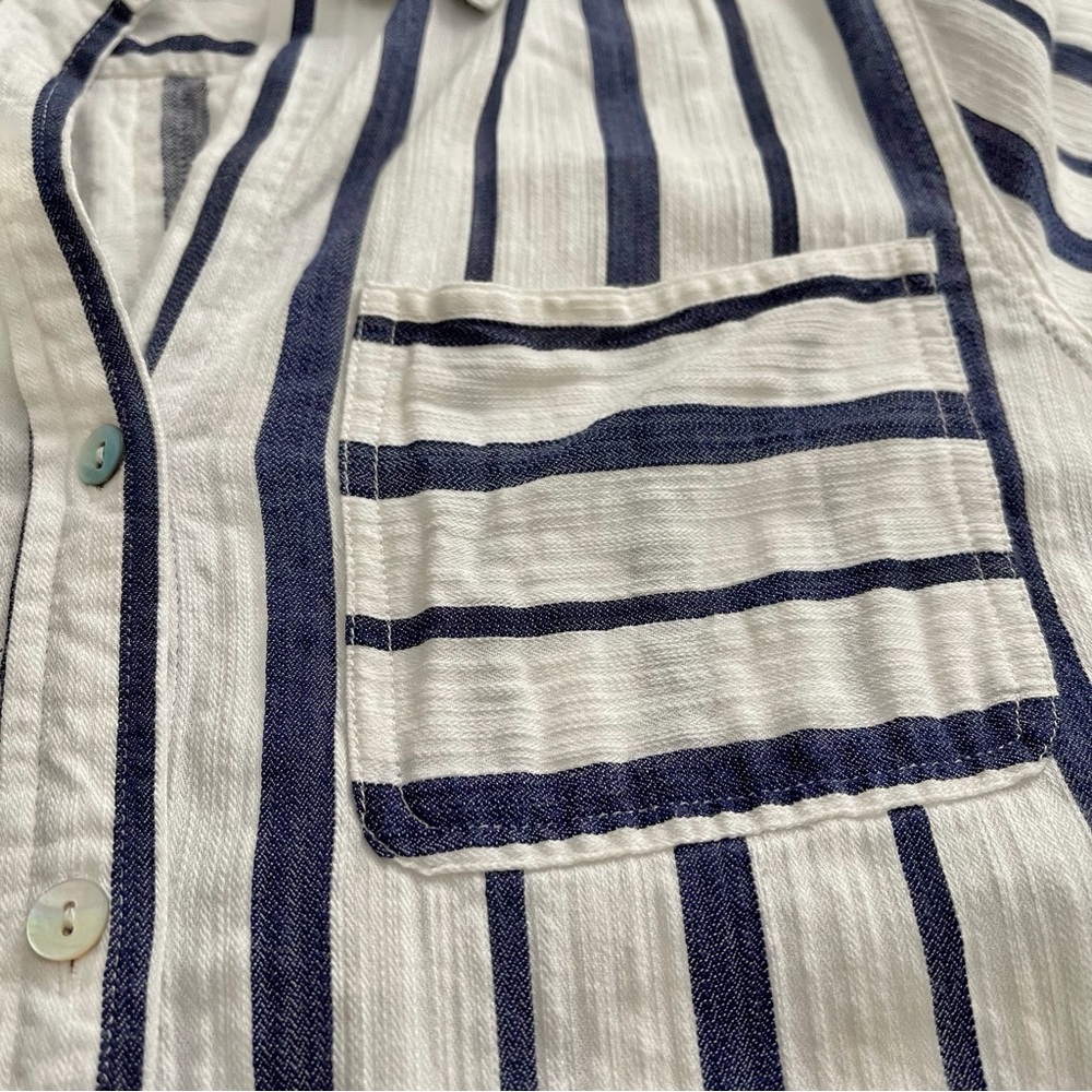 Velvet Heart Women’s Long Sleeve White and Navy Striped Button Down Shirt L - Picture 7 of 15